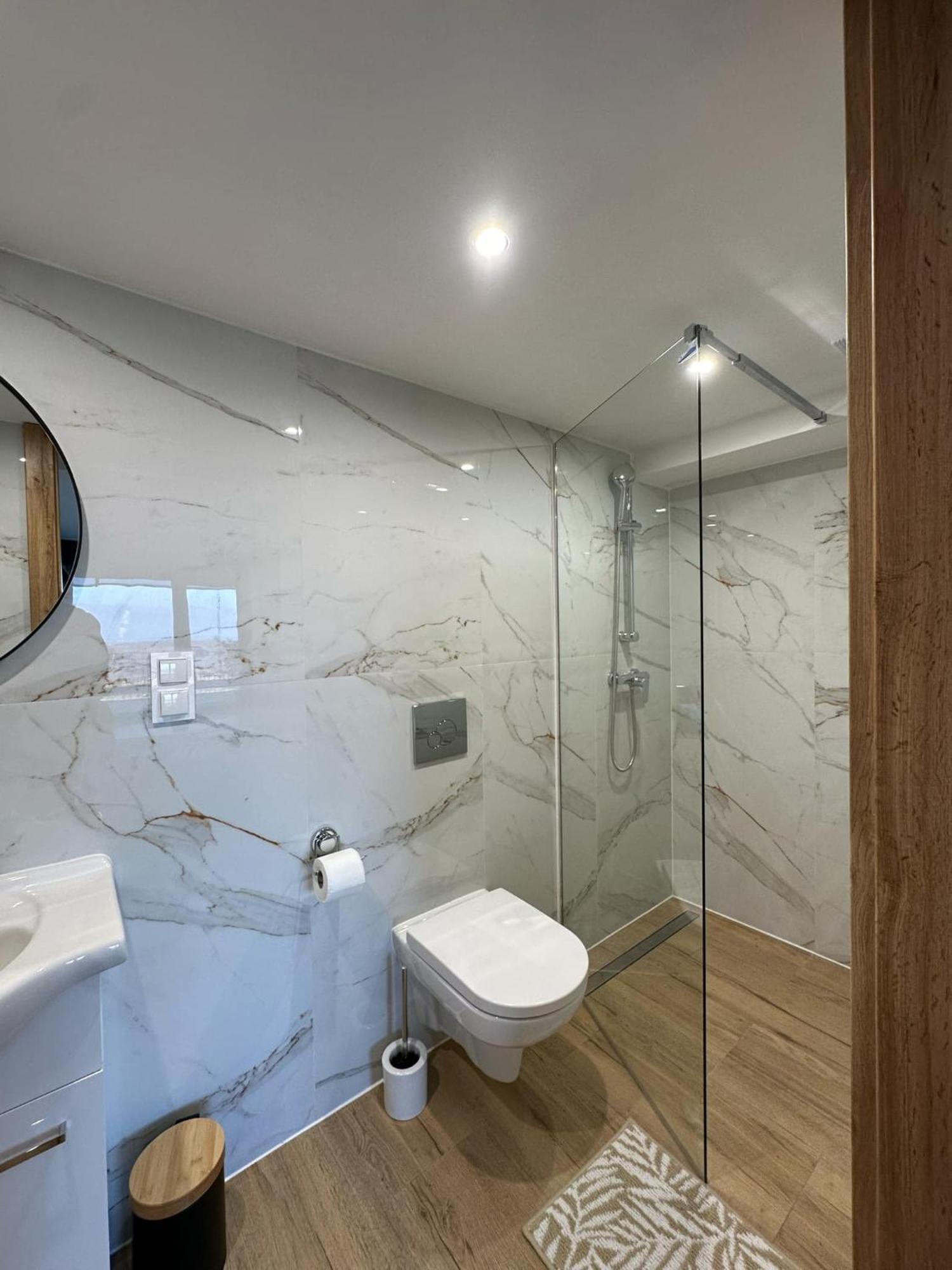 Apartament Bena Ze Zjawiskowym Tarasem Widokowym Chełmno Buitenkant foto