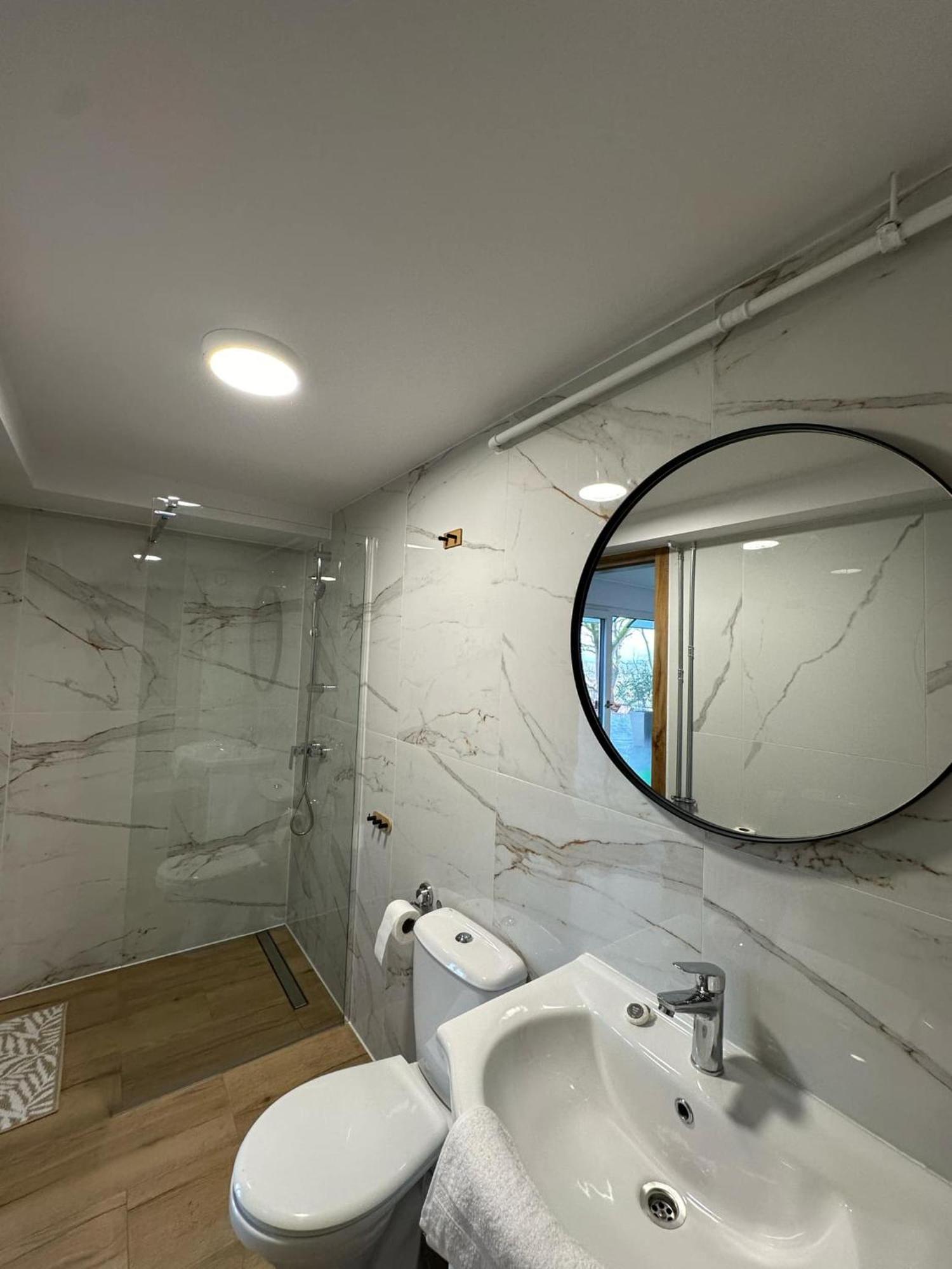 Apartament Bena Ze Zjawiskowym Tarasem Widokowym Chełmno Buitenkant foto