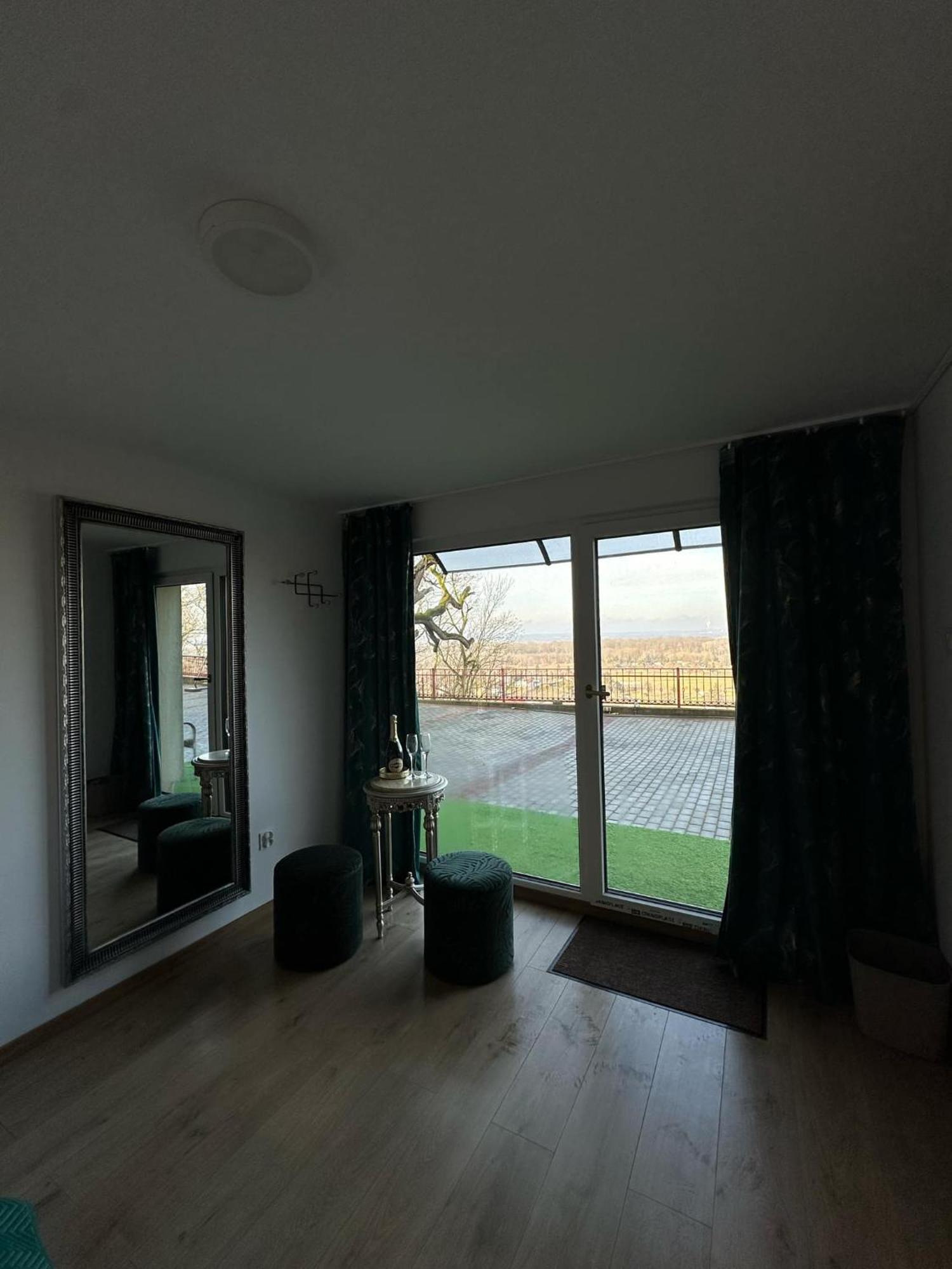 Apartament Bena Ze Zjawiskowym Tarasem Widokowym Chełmno Buitenkant foto