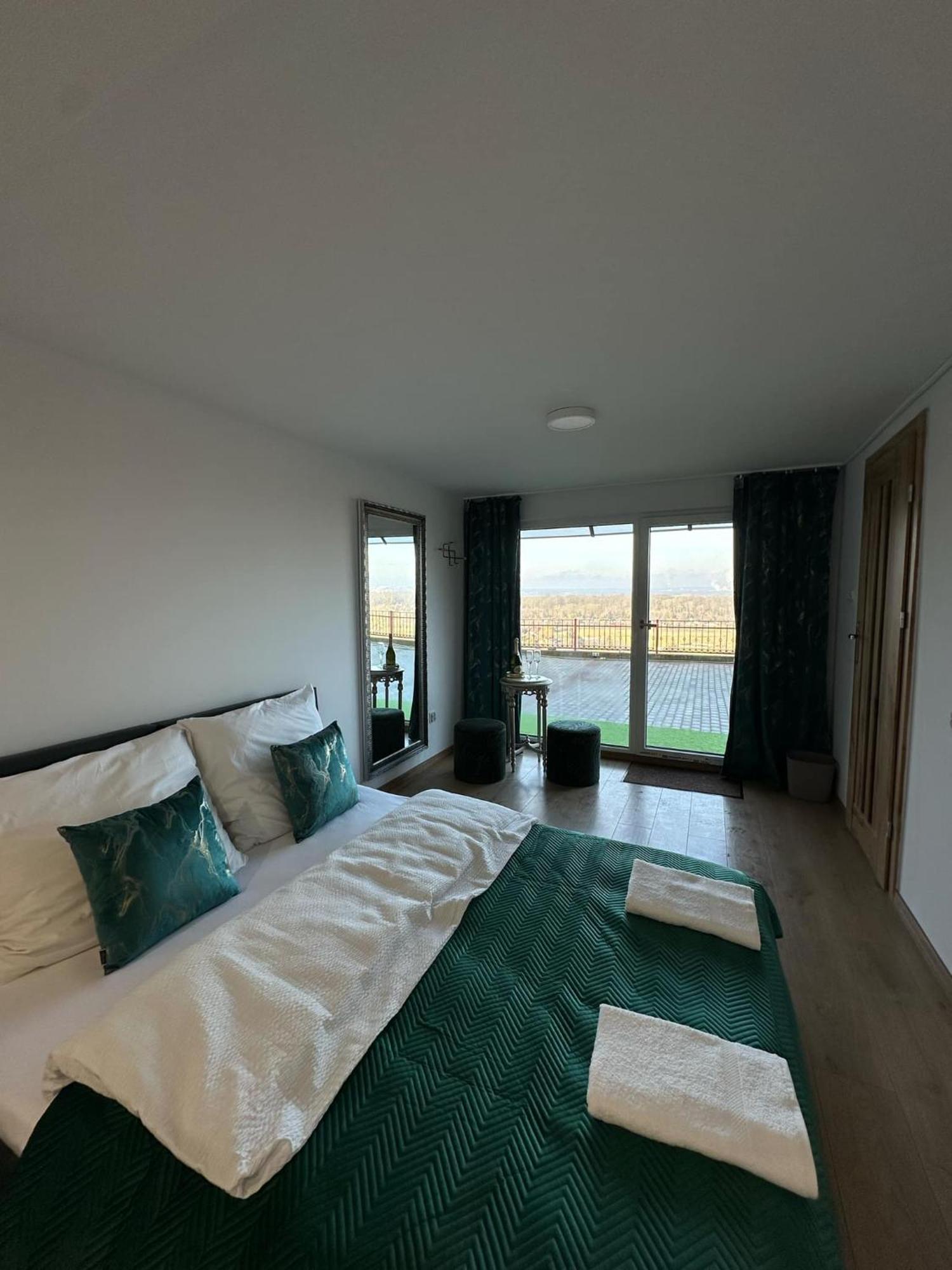 Apartament Bena Ze Zjawiskowym Tarasem Widokowym Chełmno Buitenkant foto
